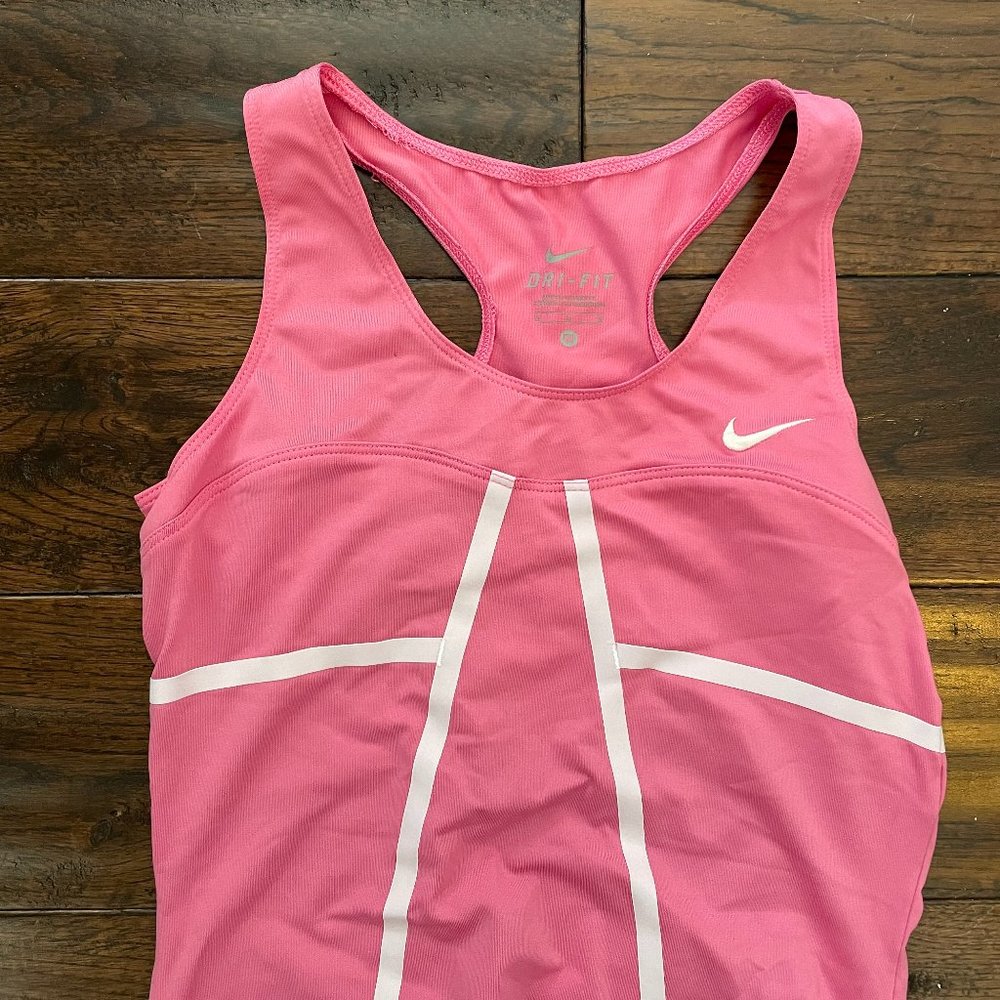 Nike Vintage workout tank top short pink medium